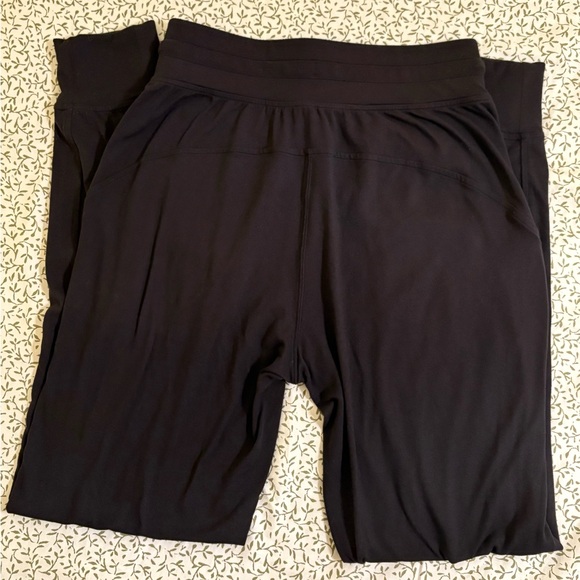 Lulu 🍋 Ready to Rulu High-Waisted Jogger - Picture 2 of 7